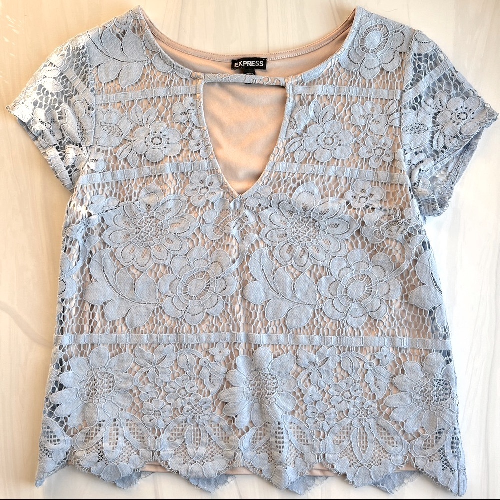 Women’s cropped light blue and cream lace blouse